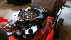 Read more about the article Maximise the lifespan and value of your lawnmower with regular servicing